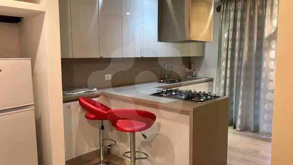 VALENZANO LAMIE- RIFINITISSIMO TRIVANI 85MQ IN AFFITTO