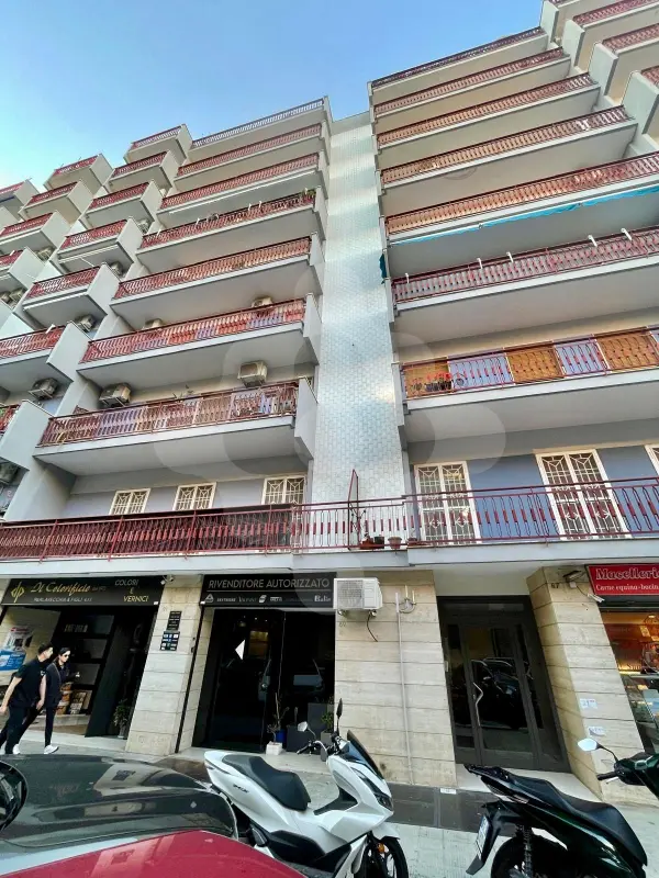 3 CAMERE PER STUDENTI
