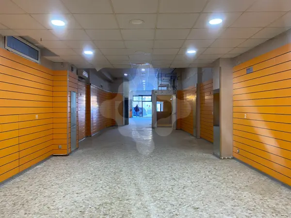 CARRASSI - LOCALE COMMERCIALE 200 MQ