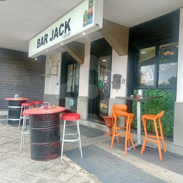 CEGLIE DEL CAMPO -  CEDESI ATTIVITA' DI BAR IN ZONA STRATEGICA