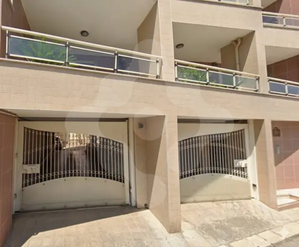 PALESE - LOCALI USO DEPOSITO ZONA CENTRALE