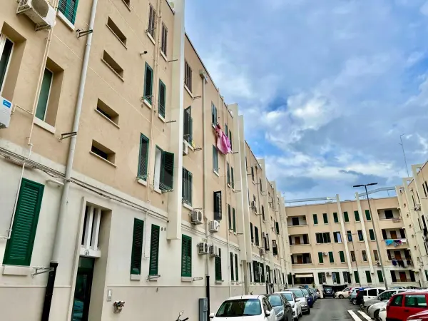 PICONE - AFFITTASI BILOCALE USO TRANSITORIO VIA PETRERA