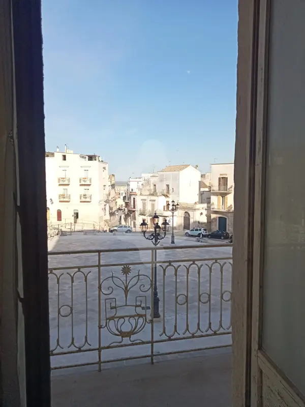PRESTIGIOSO APPARTAMENTO DI 350 MQ IN RESIDENZA STORICA CON TERRAZZO PANORAMICO
